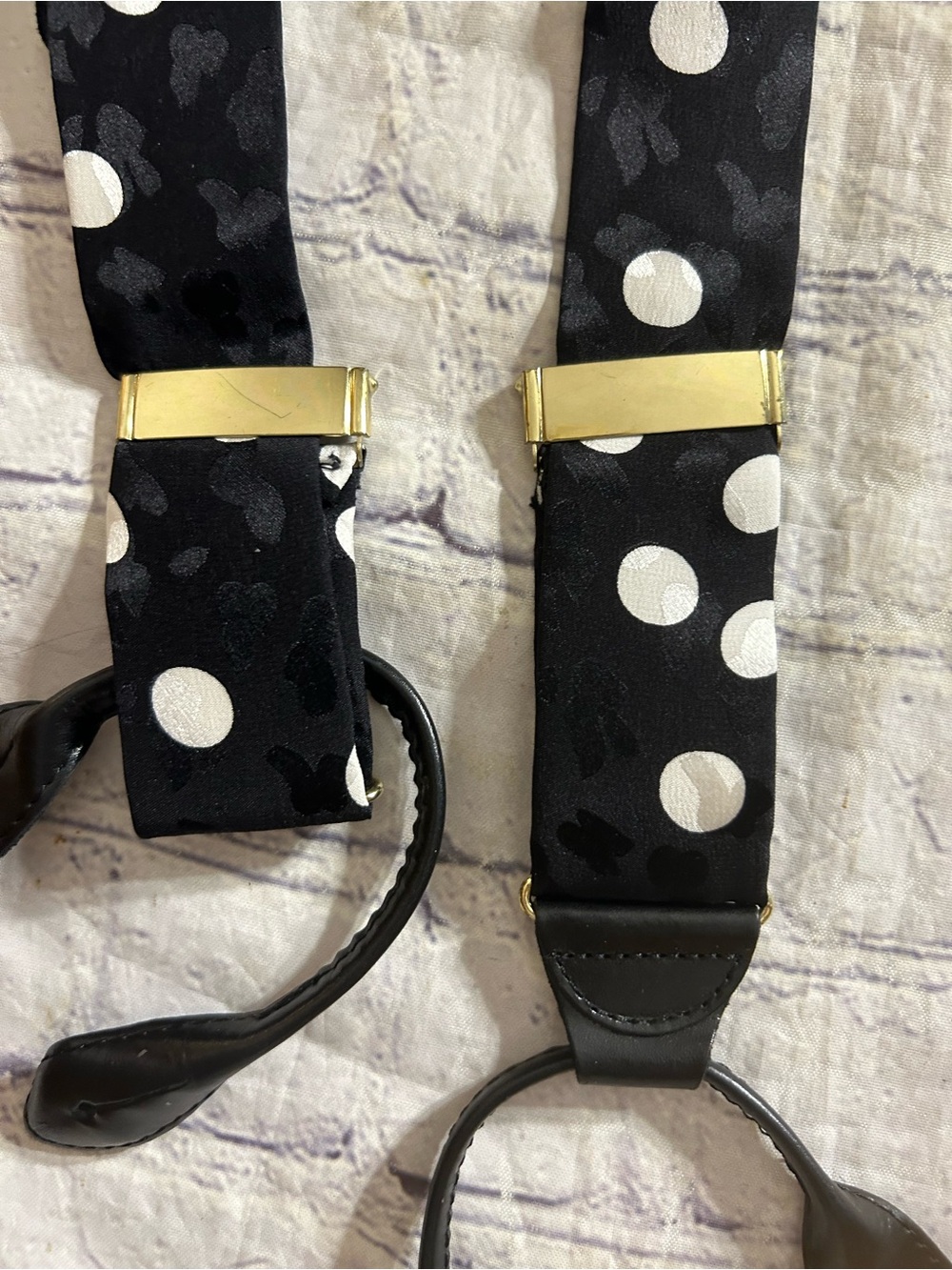 100% SILK BLACK AND WHITE POLKA DOTS SUSPENDERS GOLD TONE HARDWARE ADJUSTABLE - Picture 4 of 7